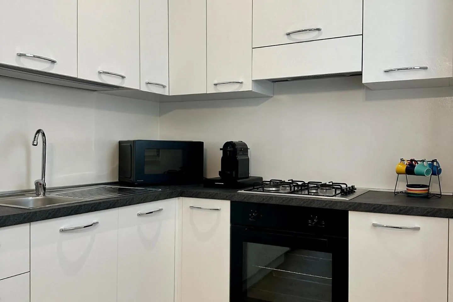Belloluogohouse, Bilocale Luminoso Vicino Al Centro Storico Con Posto Auto Lecce Apartment